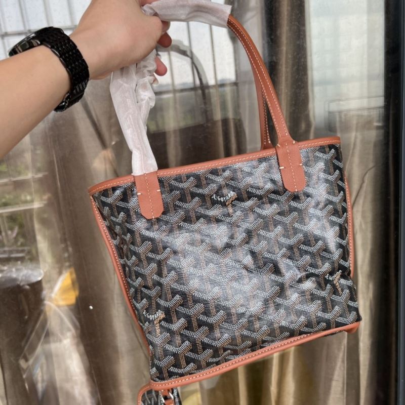 Goyard Shopping Bags